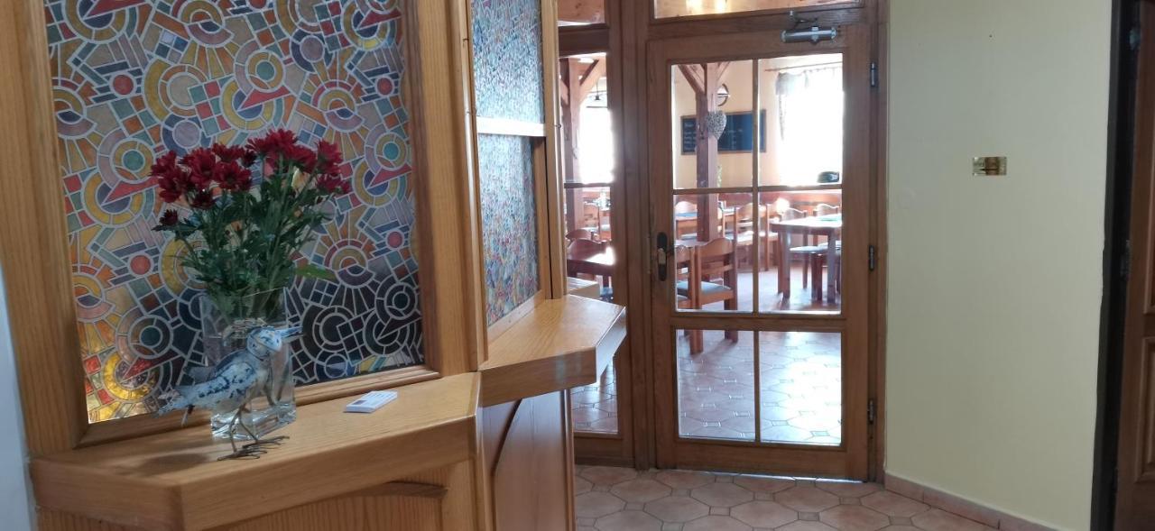 Hotel Zlaty Potok Nicov  Extérieur photo