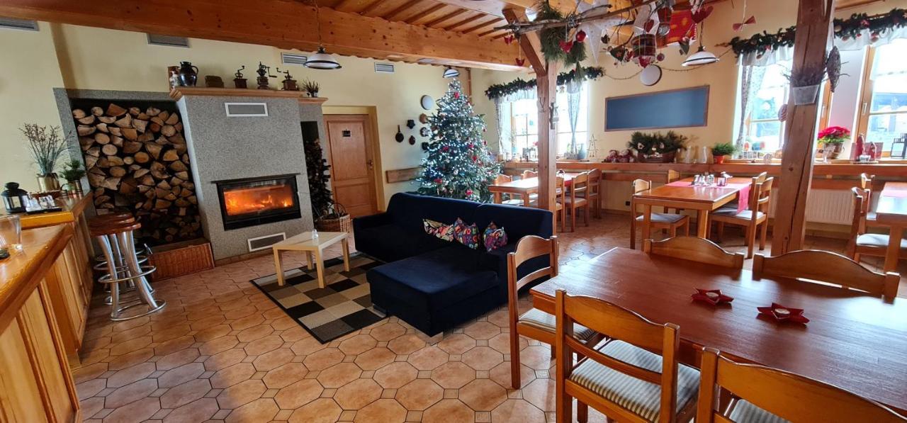 Hotel Zlaty Potok Nicov  Extérieur photo