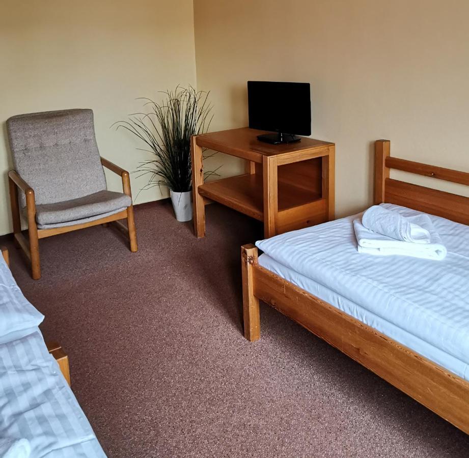 Hotel Zlaty Potok Nicov  Extérieur photo